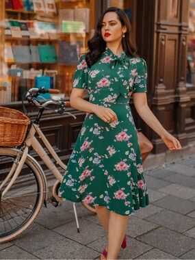Vintage 1940's Dresses for Sale up to 90% Off: Poshmark
